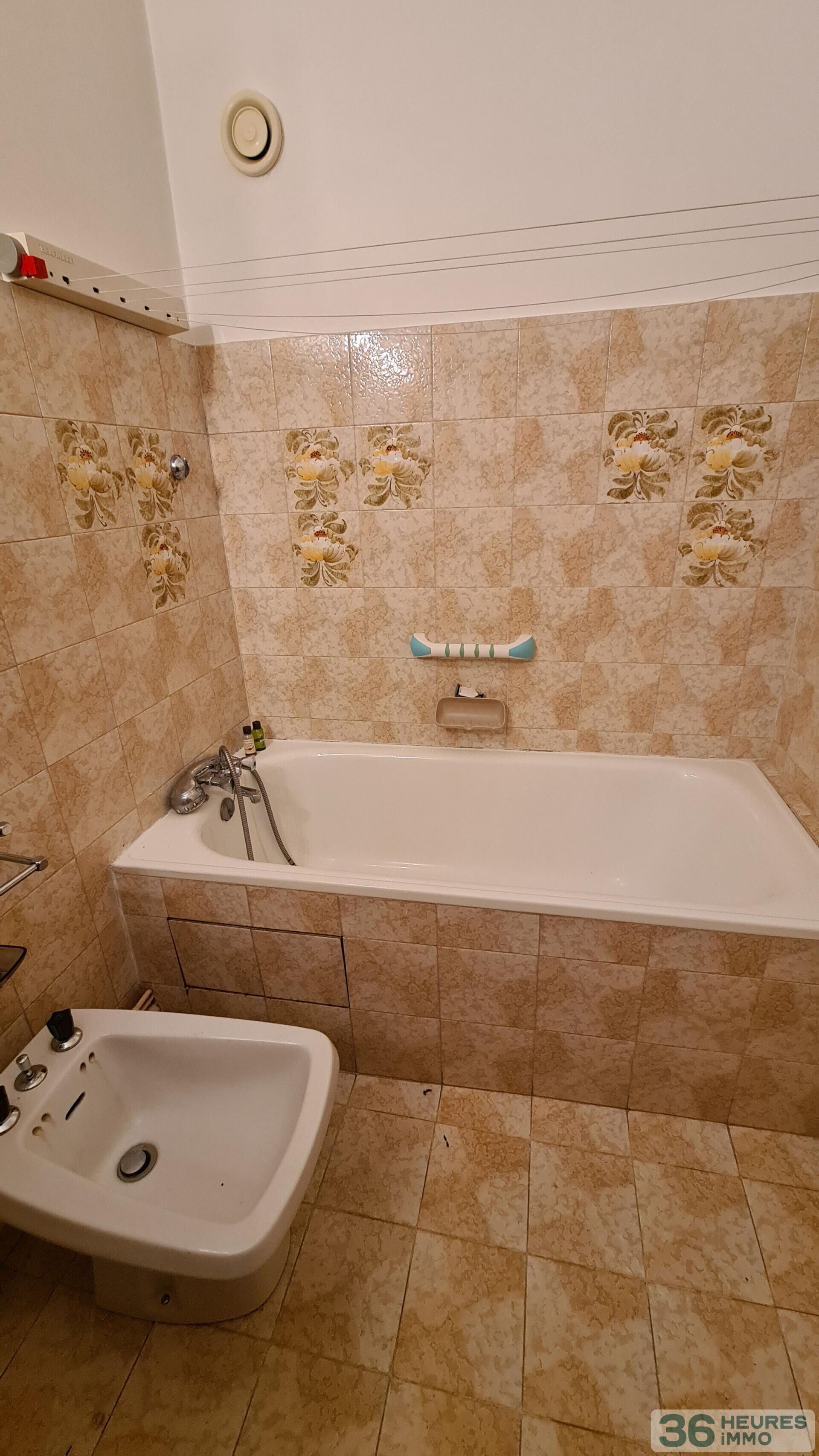 APPARTEMENT T3 75M2 A RENOVER