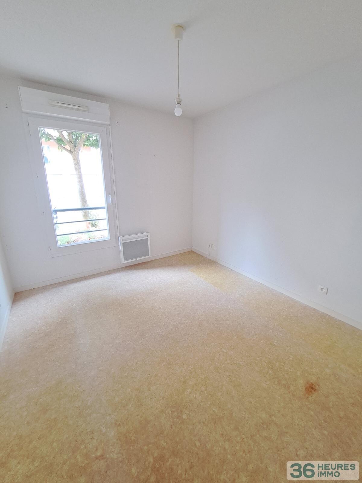 APPARTEMENT 2 CHAMBRES AVEC TERRASSE ET PARKING 