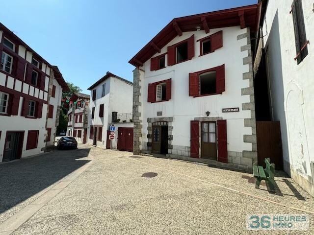 MAISON TYPIQUE PAYS BASQUE