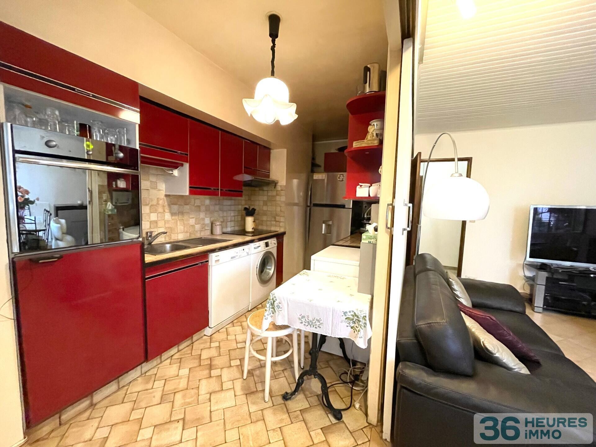 APPARTEMENT 3 CHAMBRES 82 M2