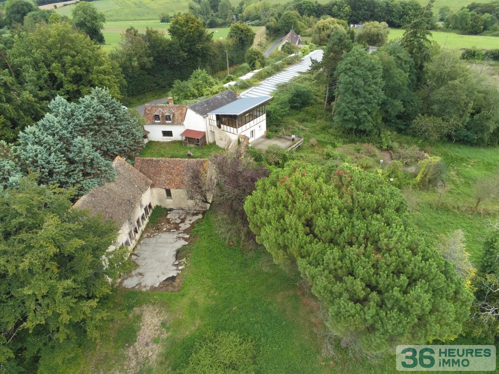 Au cœur du parc régional du Perche, Propriété sur 6ha avec étang.