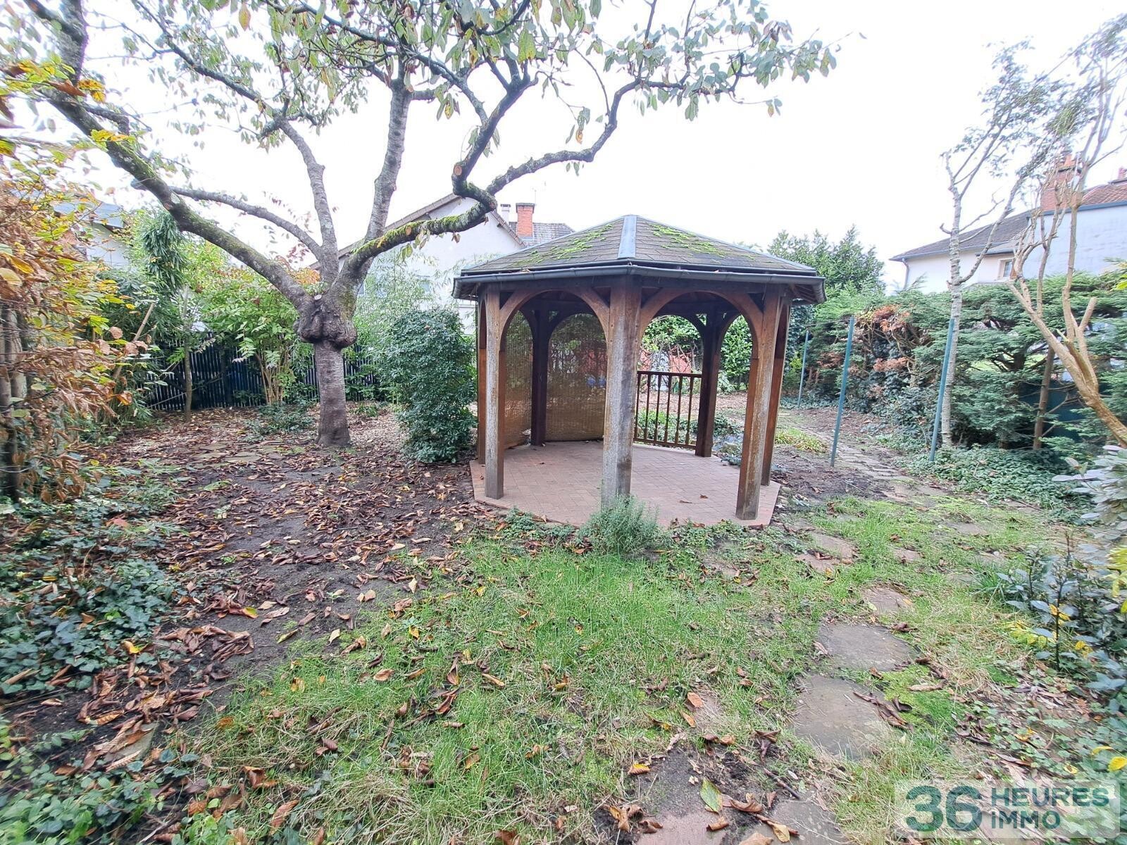 CITE DES PINS - MAISON 2 CHAMBRES + BUREAU AVEC JARDIN 