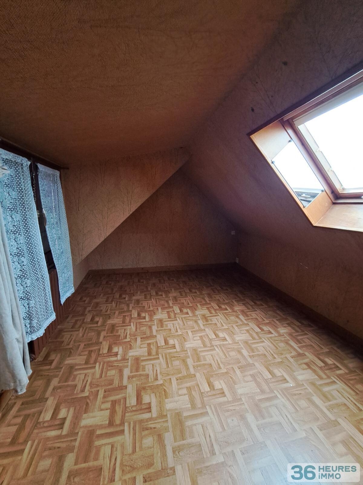 CITE DES PINS - MAISON 2 CHAMBRES + BUREAU AVEC JARDIN 