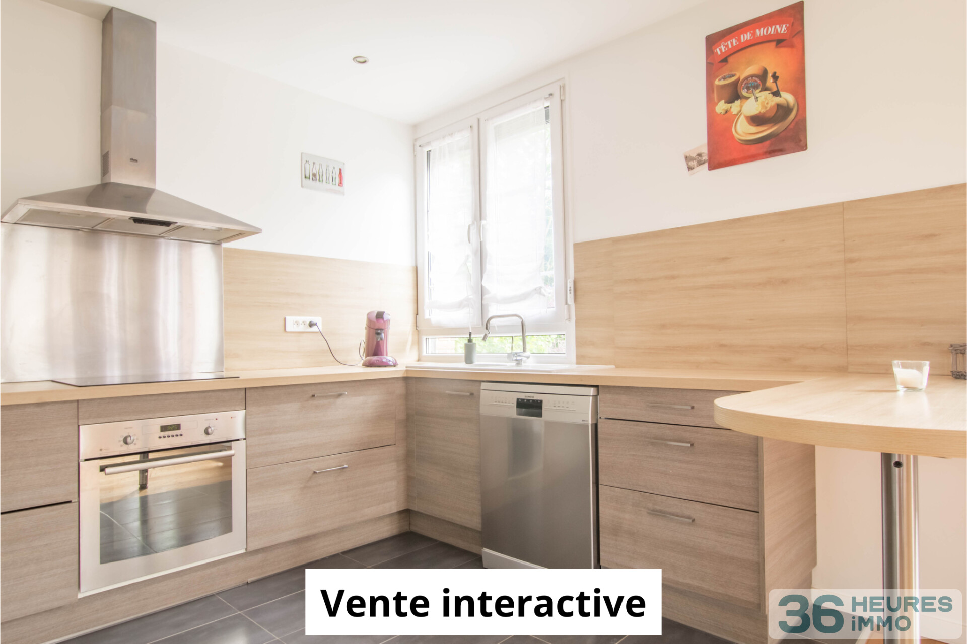 *** MAISON INDIVIDUELLE AVEC VUE SUR LA TOUR DE MONTLHERY - PROCHE DE TOUTES COMMODITES - BOX EN SOUS SOL ***
