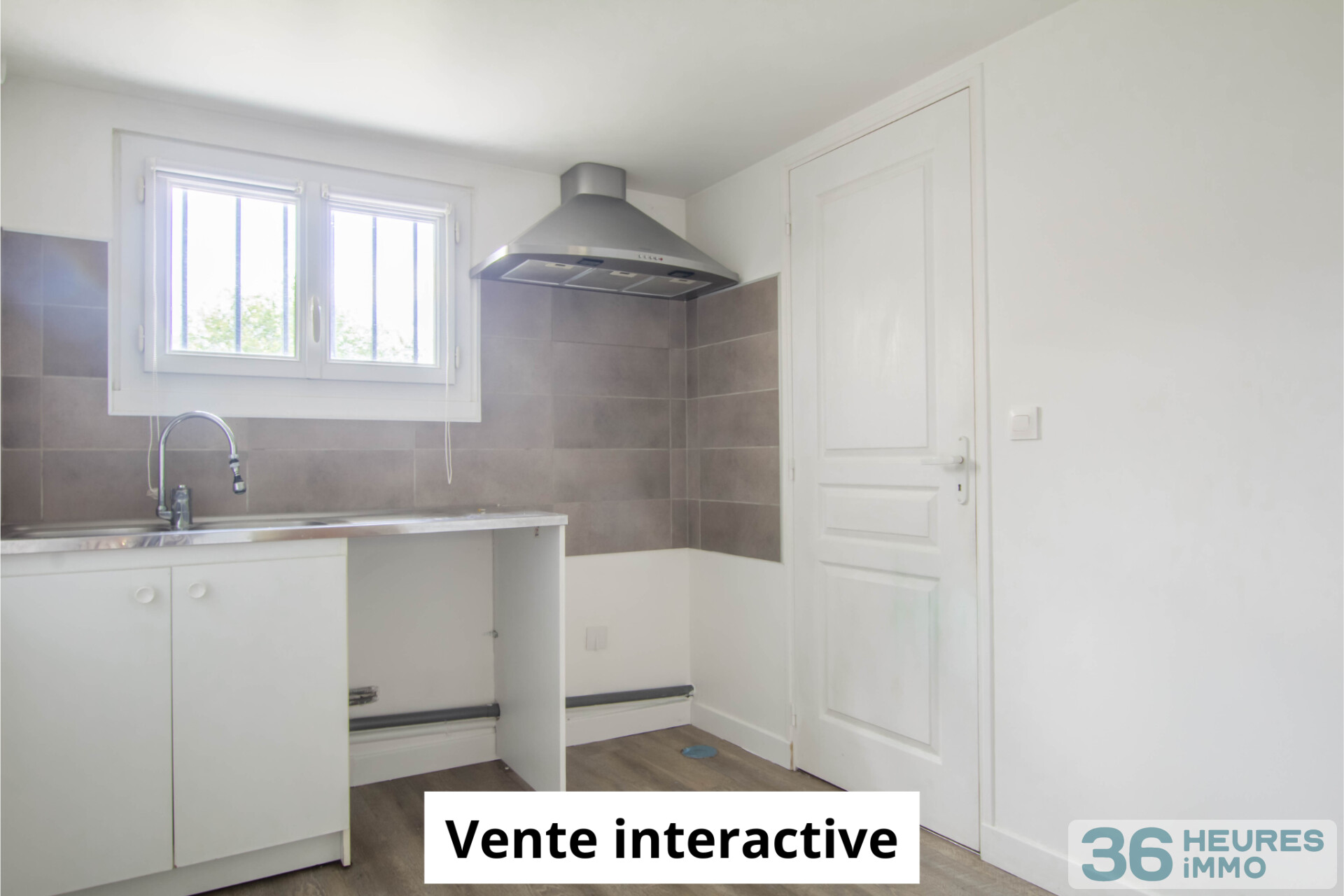 *** MAISON INDIVIDUELLE AVEC VUE SUR LA TOUR DE MONTLHERY - PROCHE DE TOUTES COMMODITES - BOX EN SOUS SOL ***