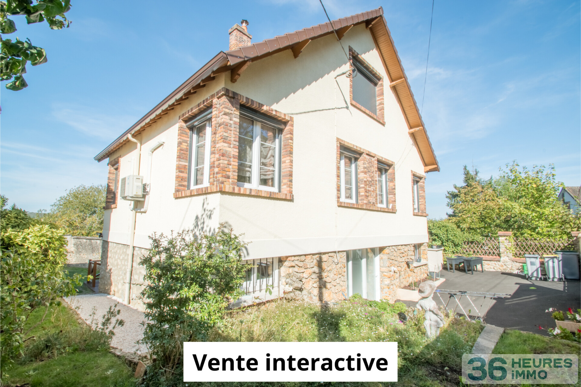 *** MAISON INDIVIDUELLE AVEC VUE SUR LA TOUR DE MONTLHERY - PROCHE DE TOUTES COMMODITES - BOX EN SOUS SOL ***