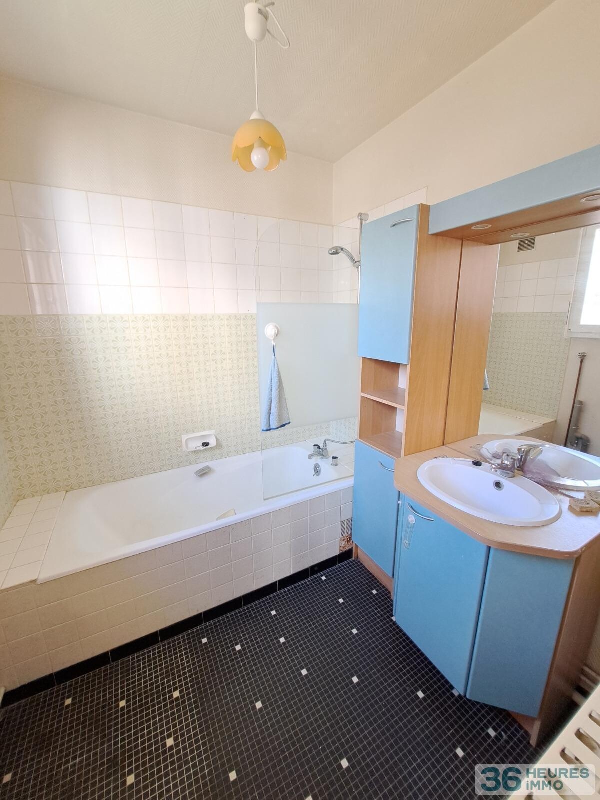 RUE GUILLEMARE - MANCELLE AVEC JARDIN - POSSIBILITE 2 APPARTEMENTS 