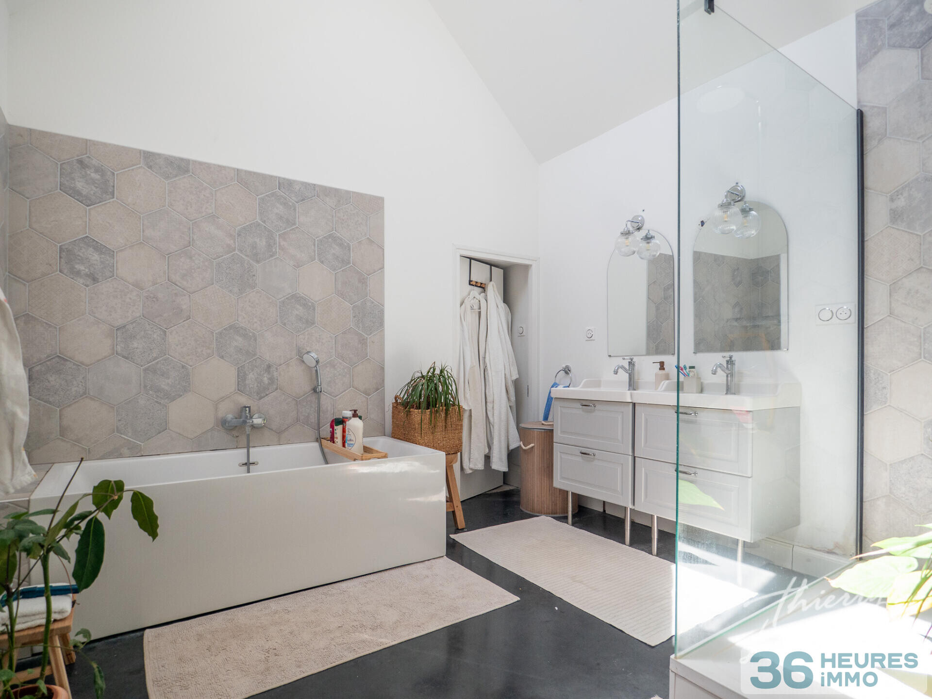EXCLUSIVITÉ  Superbe Loft de plain-pied dans une ancienne brasserie