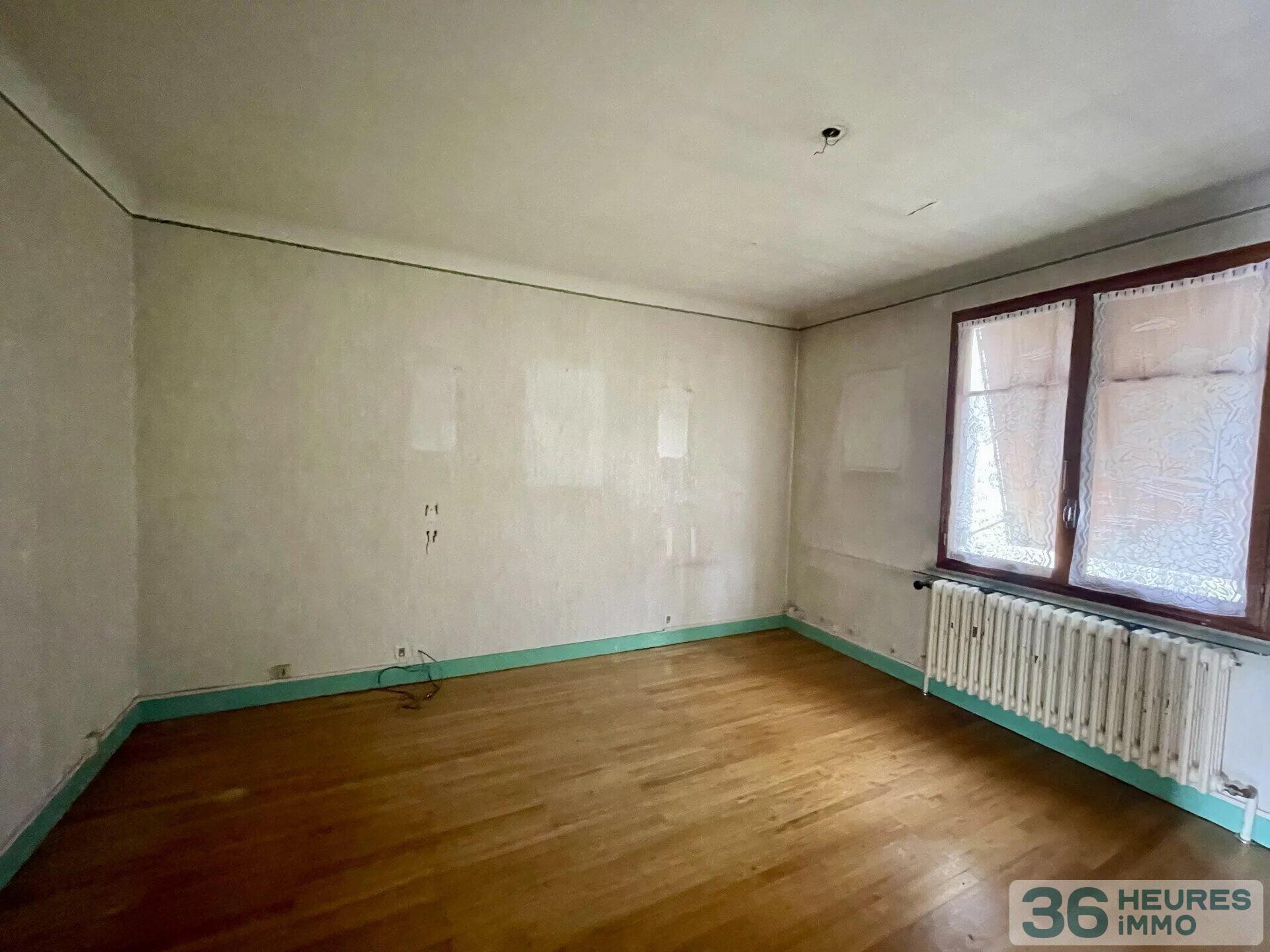 Bernin, maison en centre-ville sur terrain de 1100 m²