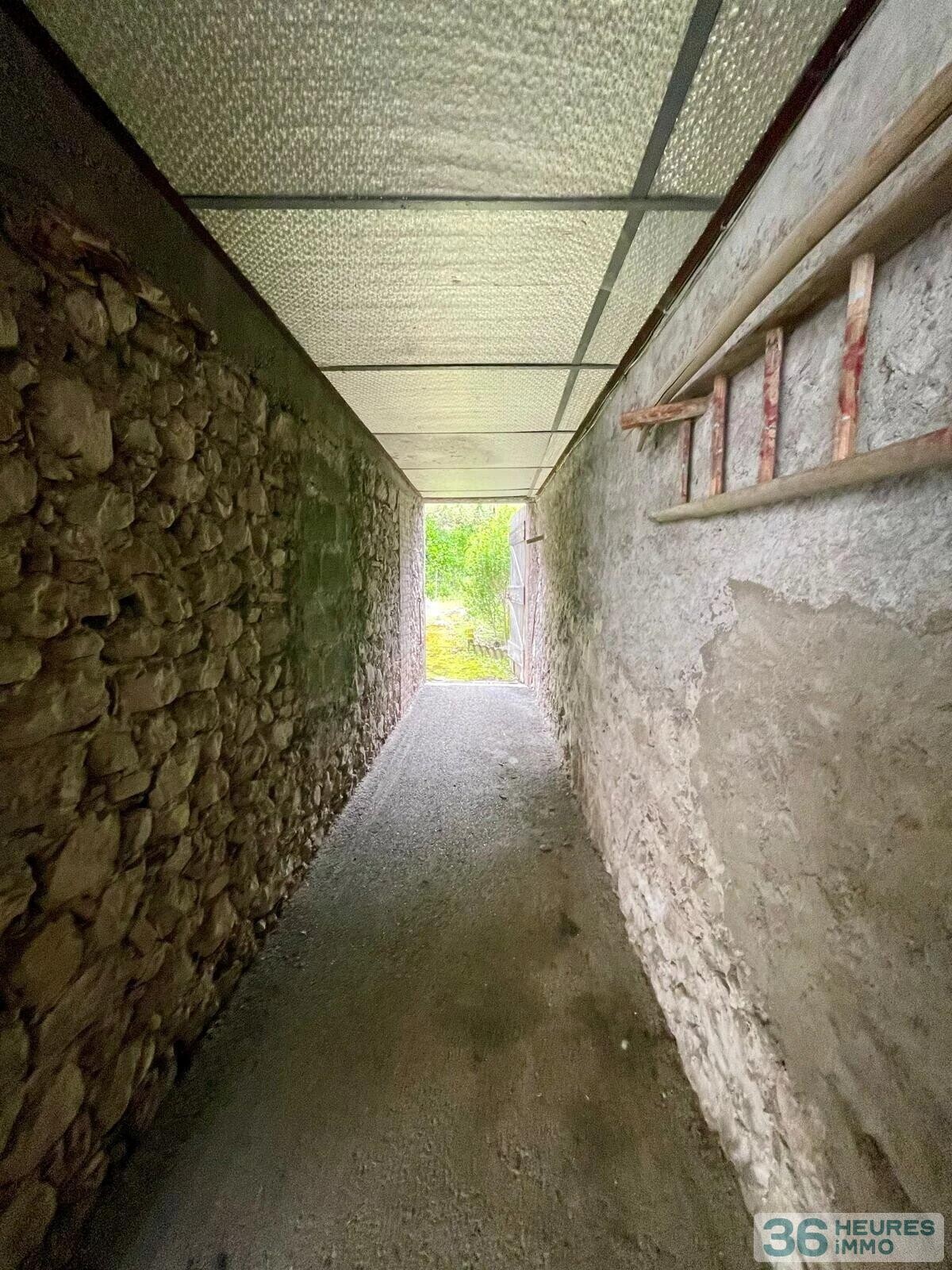 Bernin, maison en centre-ville sur terrain de 1100 m²