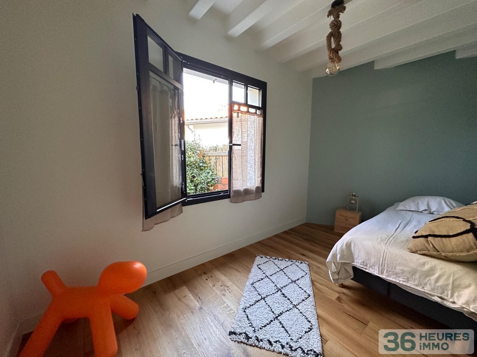VILLA SITUEE DANS LA VILLE DE PRINTEMPS ARCACHON 