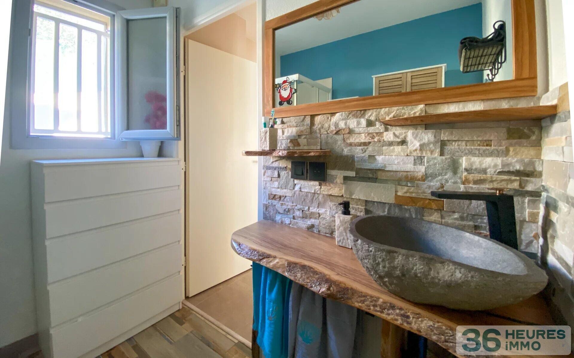 Charmante villa à La Roquette-sur-Siagne