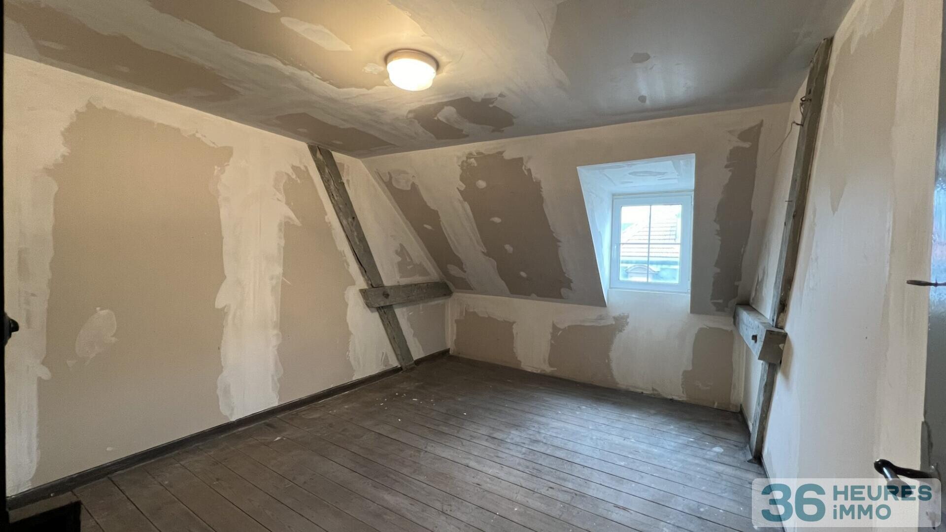 COMBLES À AMENAGER NEUSTADT 