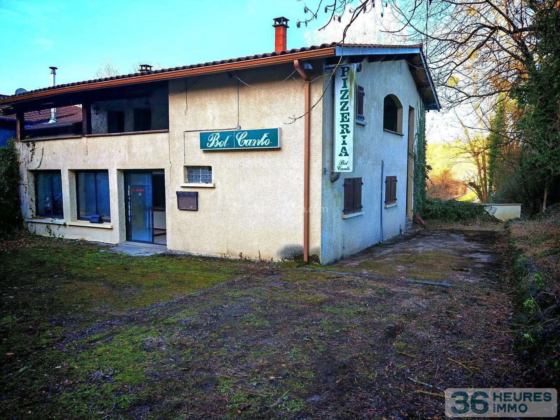 Maison avec commerce