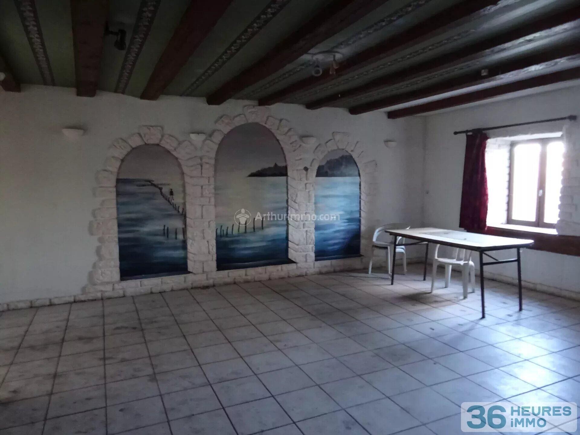 Maison avec commerce