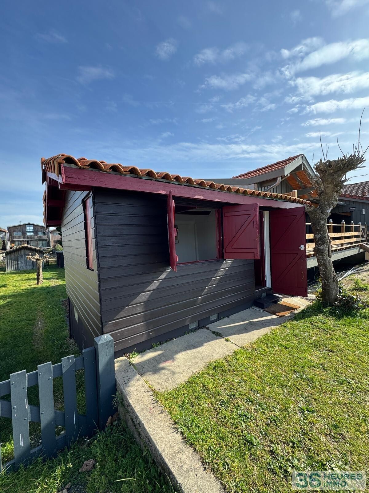 Maison cabane ostréicole avec grange 