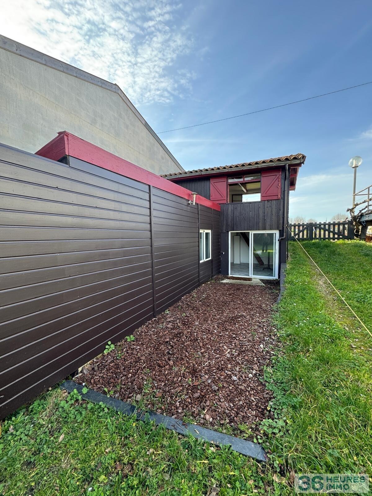Maison cabane ostréicole avec grange 