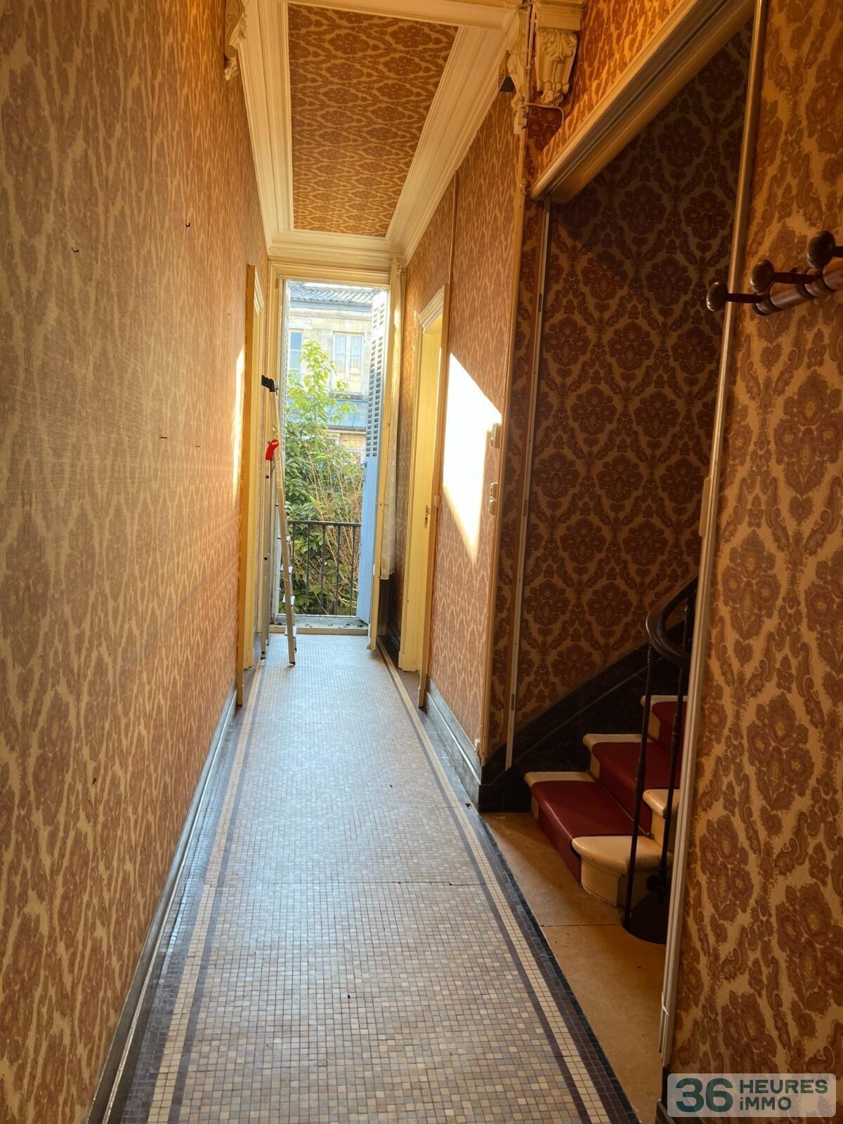 MAISON AVEC JARDIN ET GARAGE