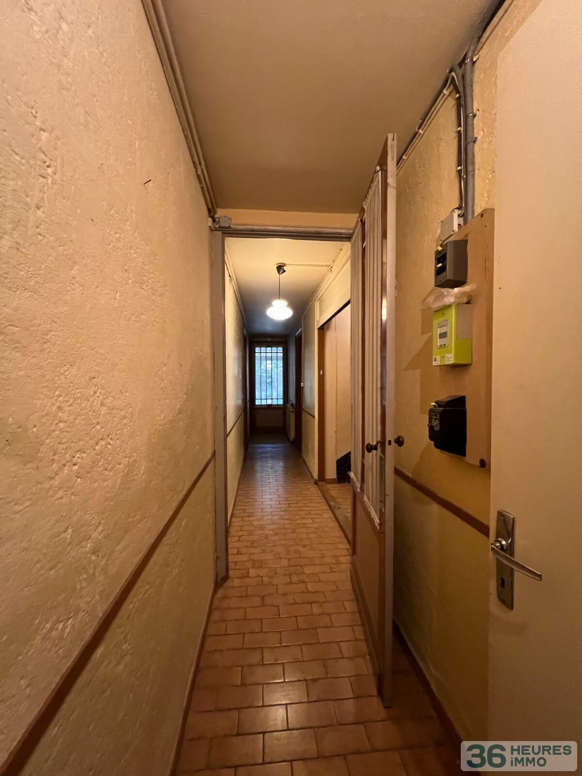 MAISON AVEC JARDIN ET GARAGE