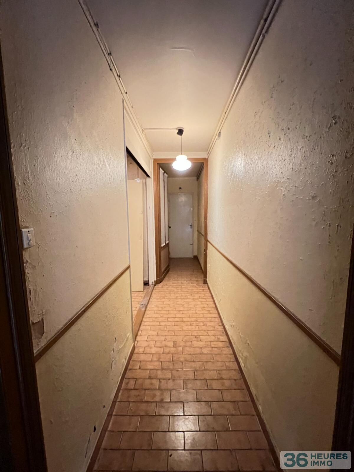 MAISON AVEC JARDIN ET GARAGE