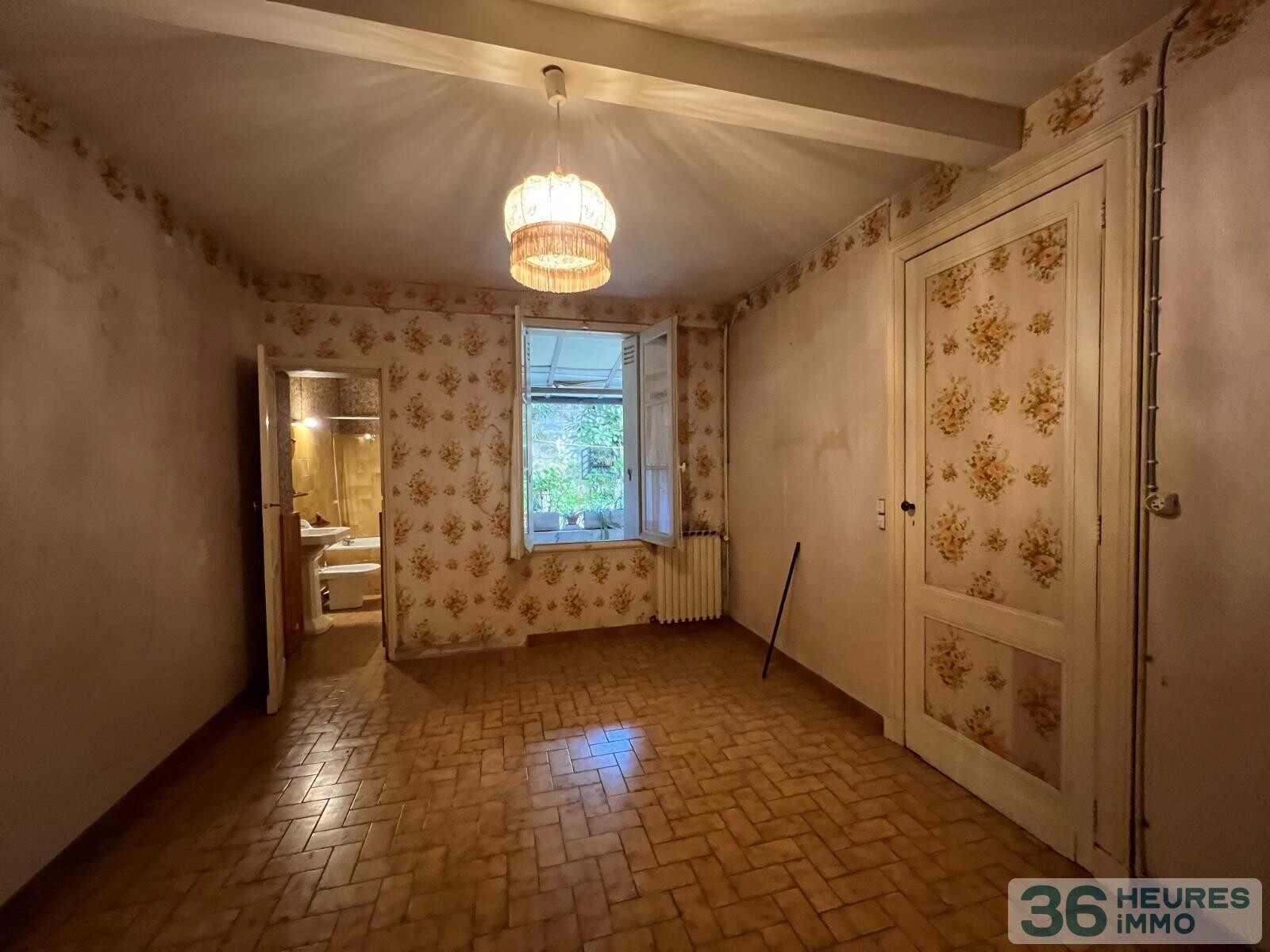 MAISON AVEC JARDIN ET GARAGE