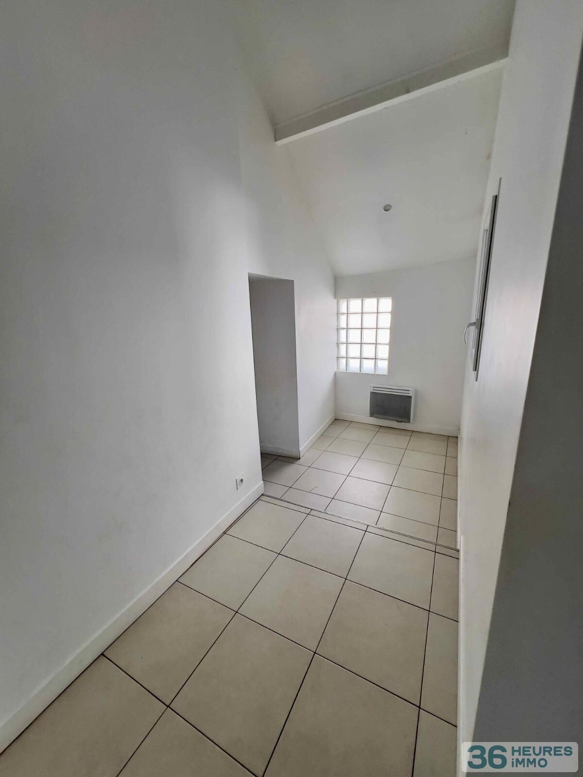 Appartement atypique de 5 pièces avec cour intérieur et terrasse