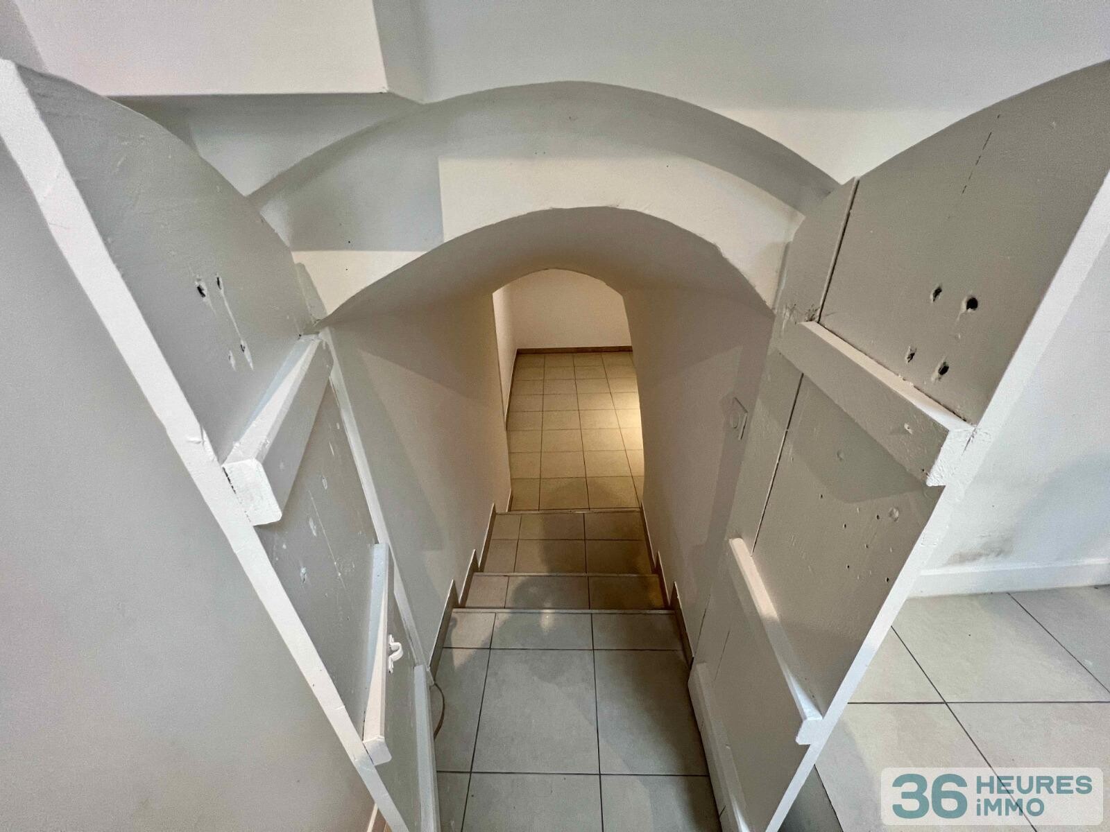 Appartement atypique de 5 pièces avec cour intérieur et terrasse
