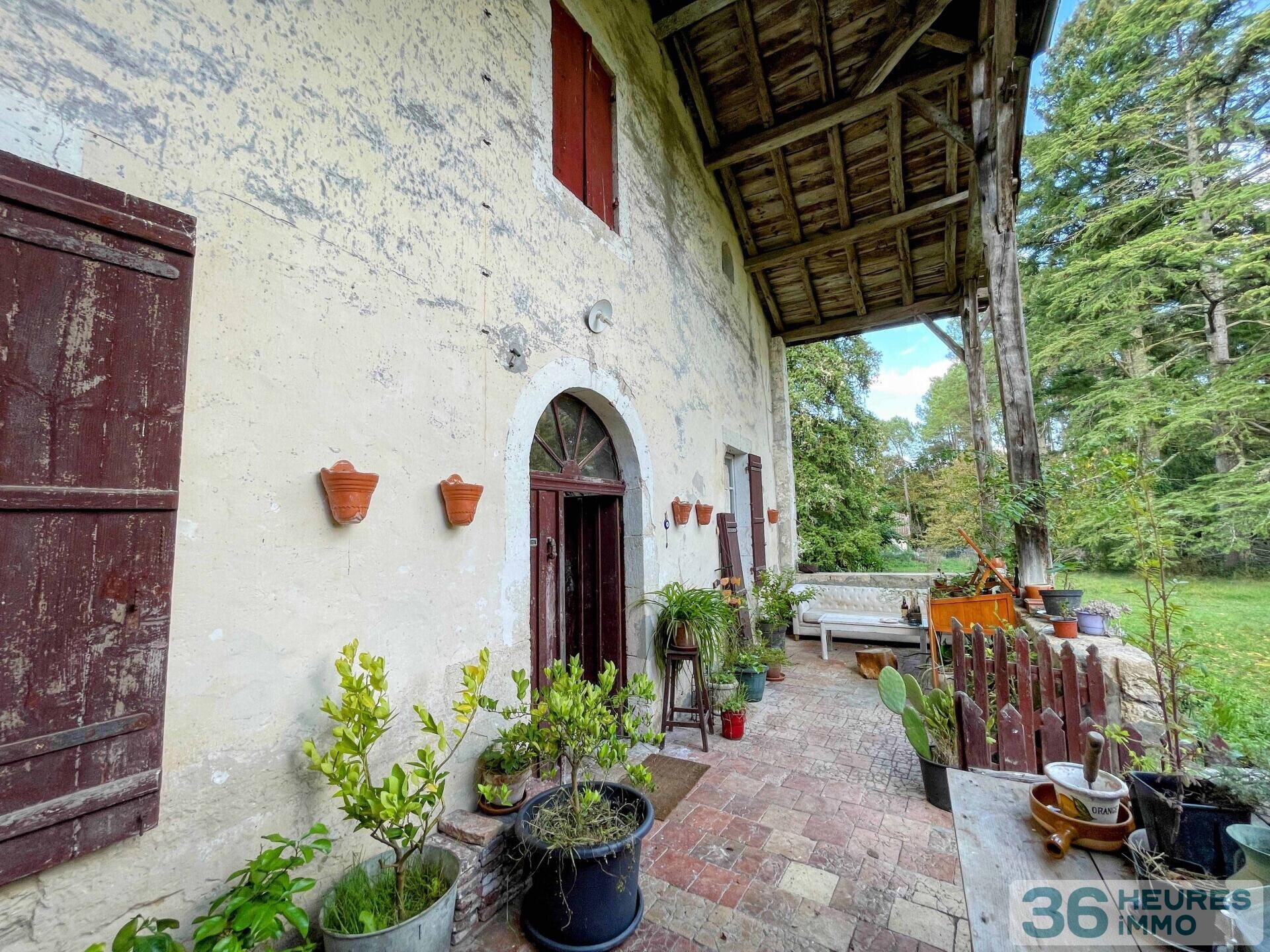 Maison de caractère en pierre de 163m2 à restaurer