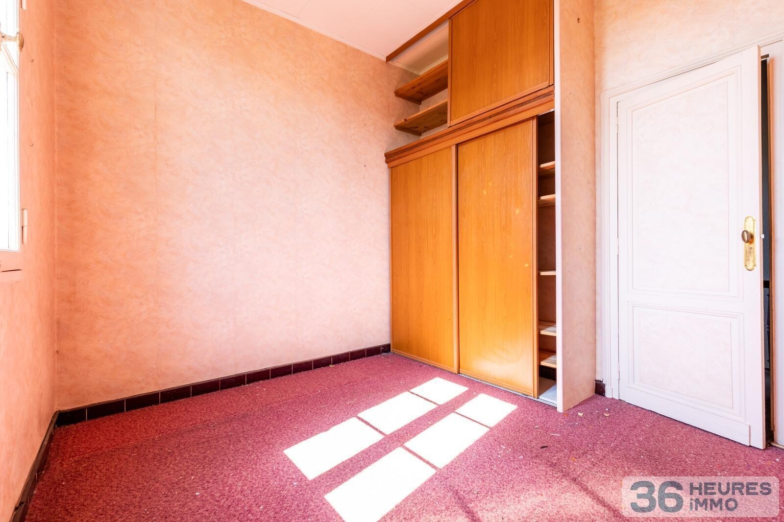 Maison pierre avec garage et jardin 