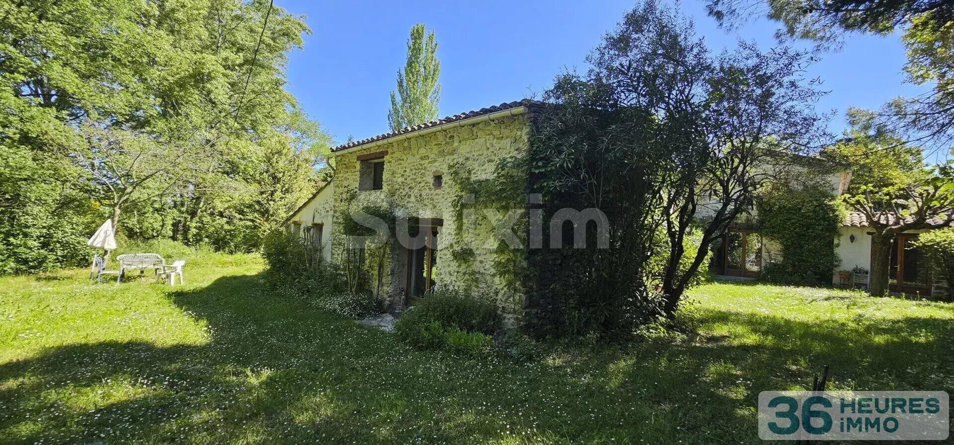 Mas de 345 m² sur 1,9 hectares