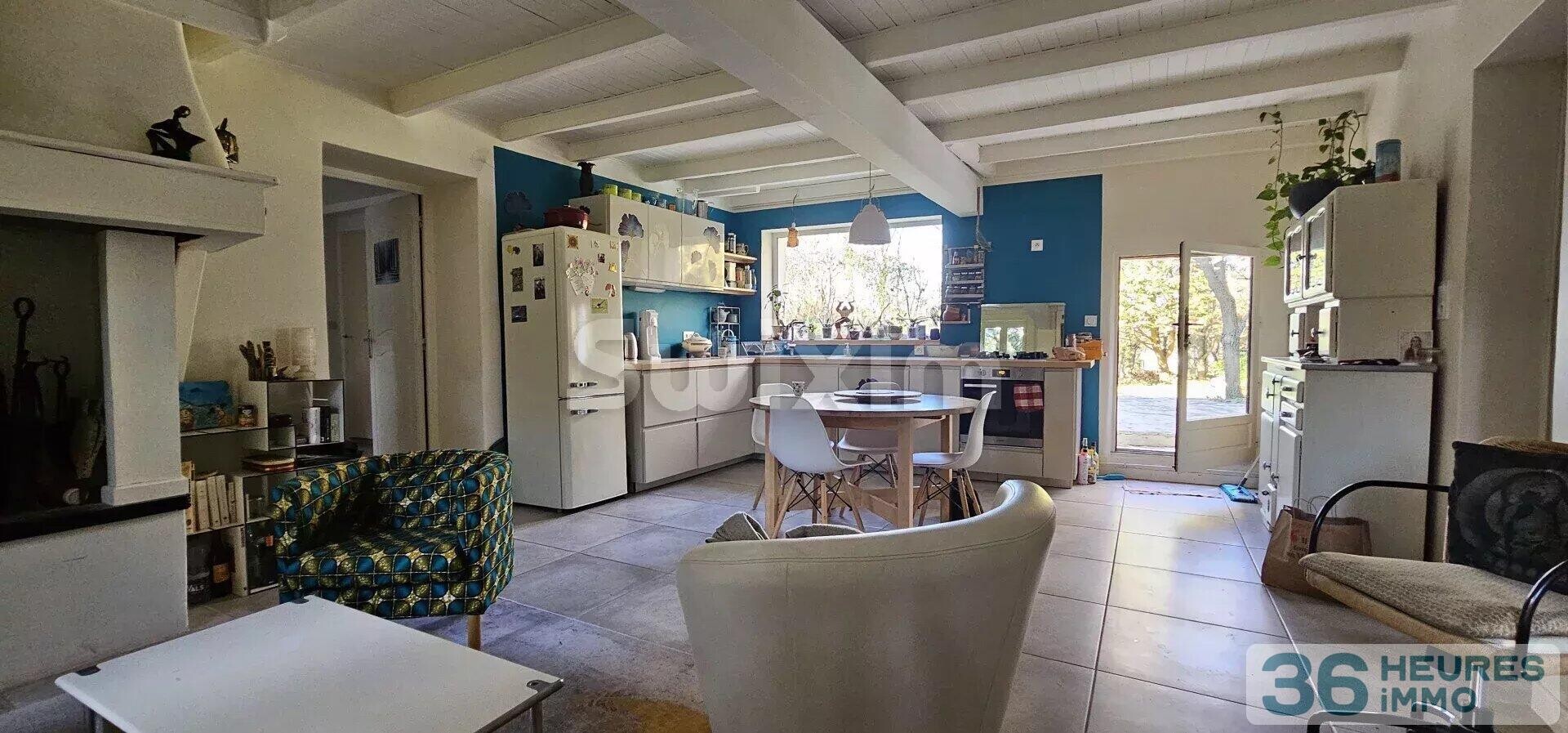 Mas de 345 m² sur 1,9 hectares