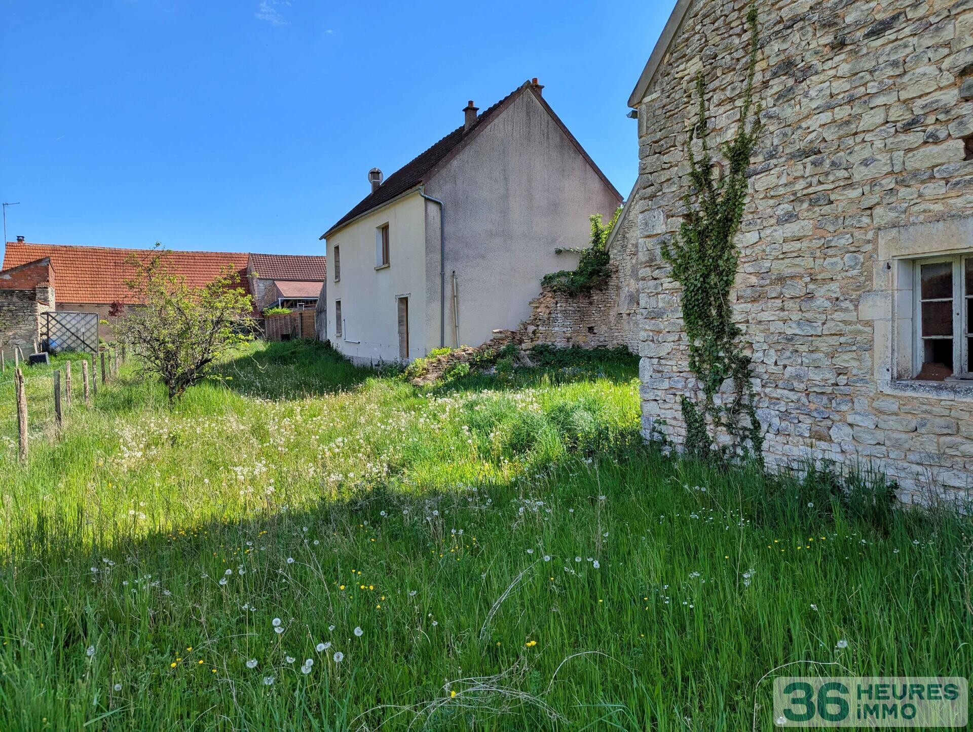 Idéal investisseur ou amateur de projet : Maison à réhabiliter avec dépendances et jardin