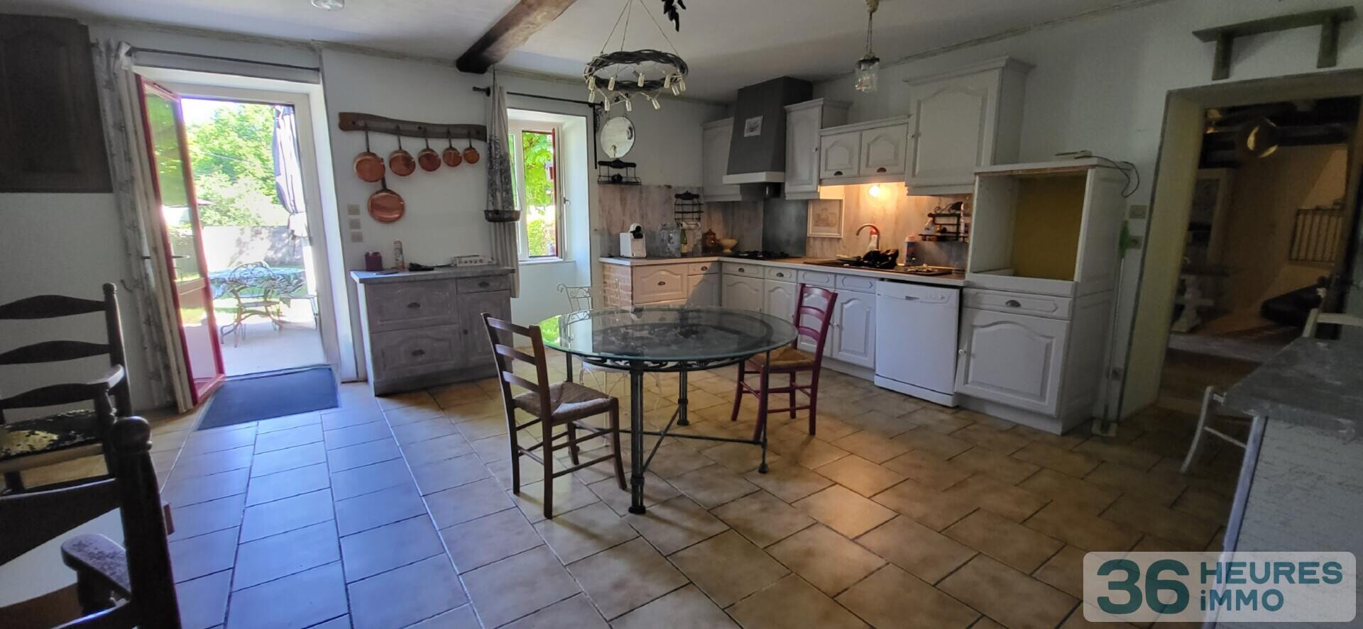 Maison en pierres rénovée, 139 M2, 4 chambres, 1170 M2 de terrain