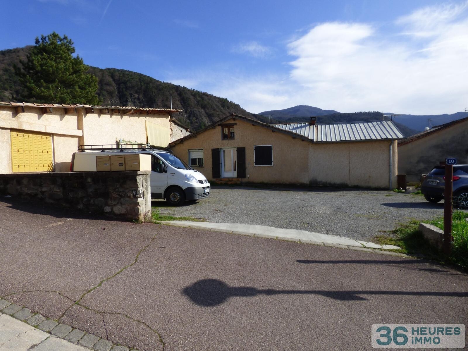 Ténement immobilier CURBANS