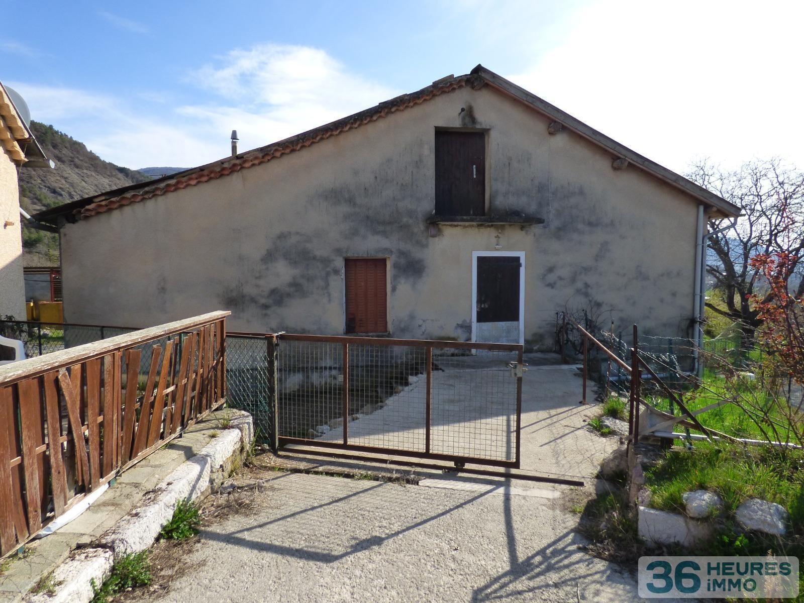 Ténement immobilier CURBANS