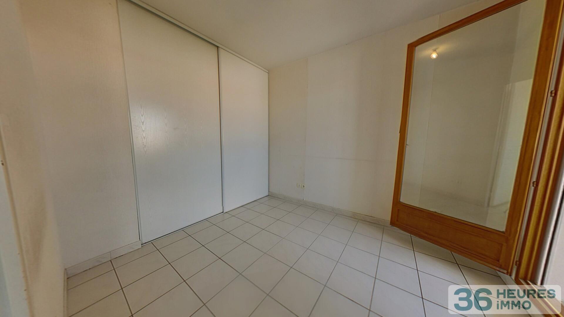 Appartement T2 avec terrasse et stationnement