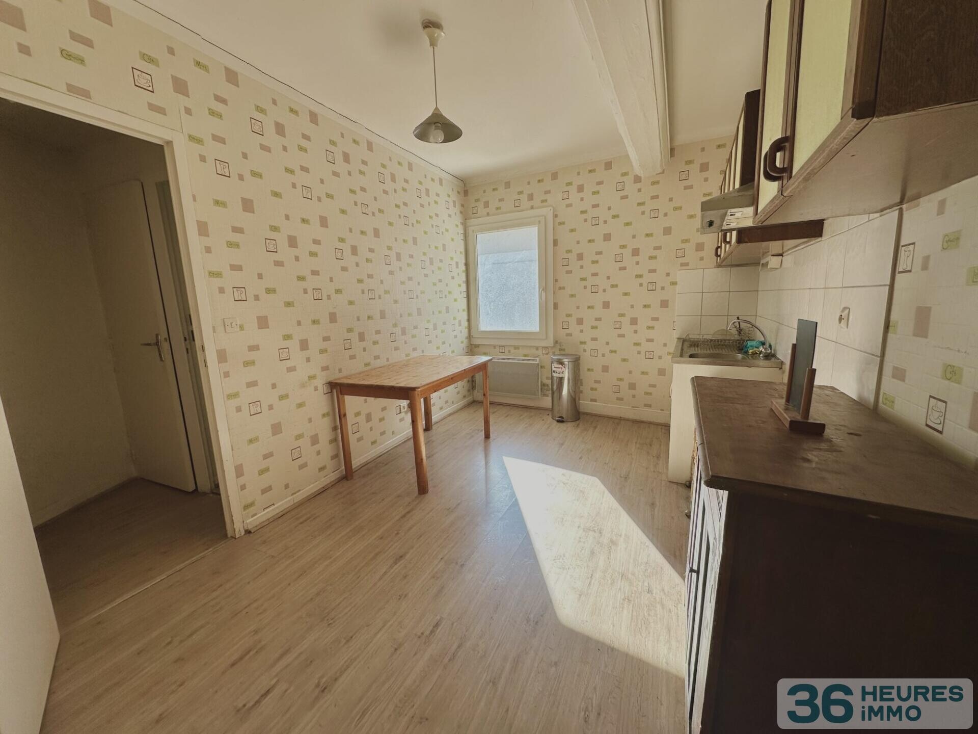 Immeuble avec appartement