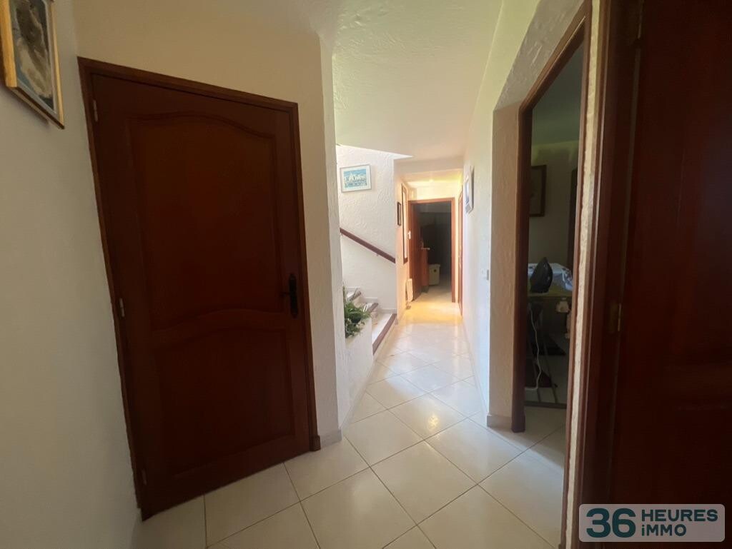 VILLA T 7 LAROQUE DES ALBERES 