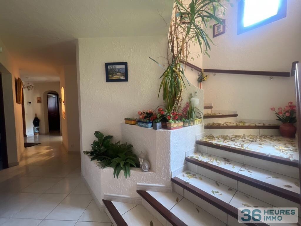 VILLA T 7 LAROQUE DES ALBERES 