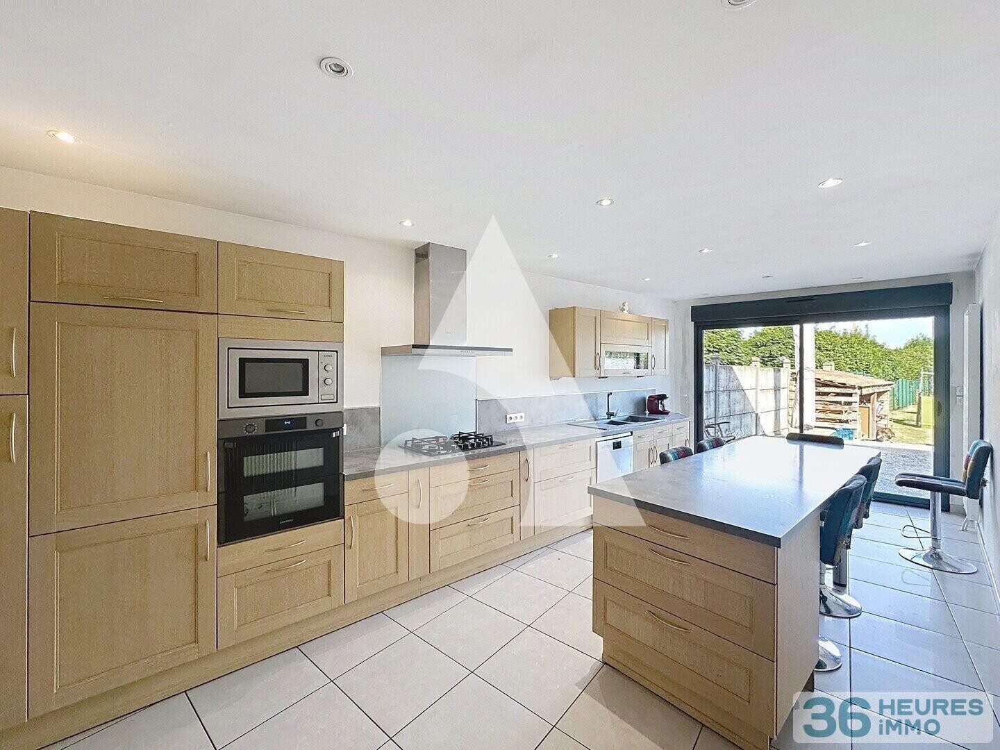 Maison semi-individuelle de 151 m² en semi plain-pied