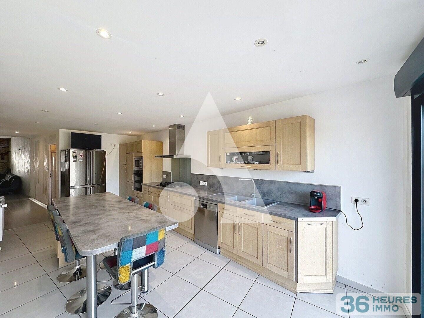 Maison semi-individuelle de 151 m² en semi plain-pied