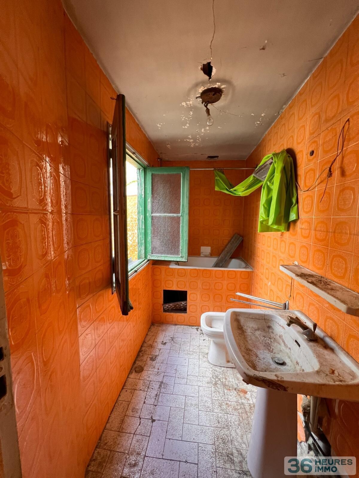 MAISON 7 PIECES . 4 CHS A RENOVER