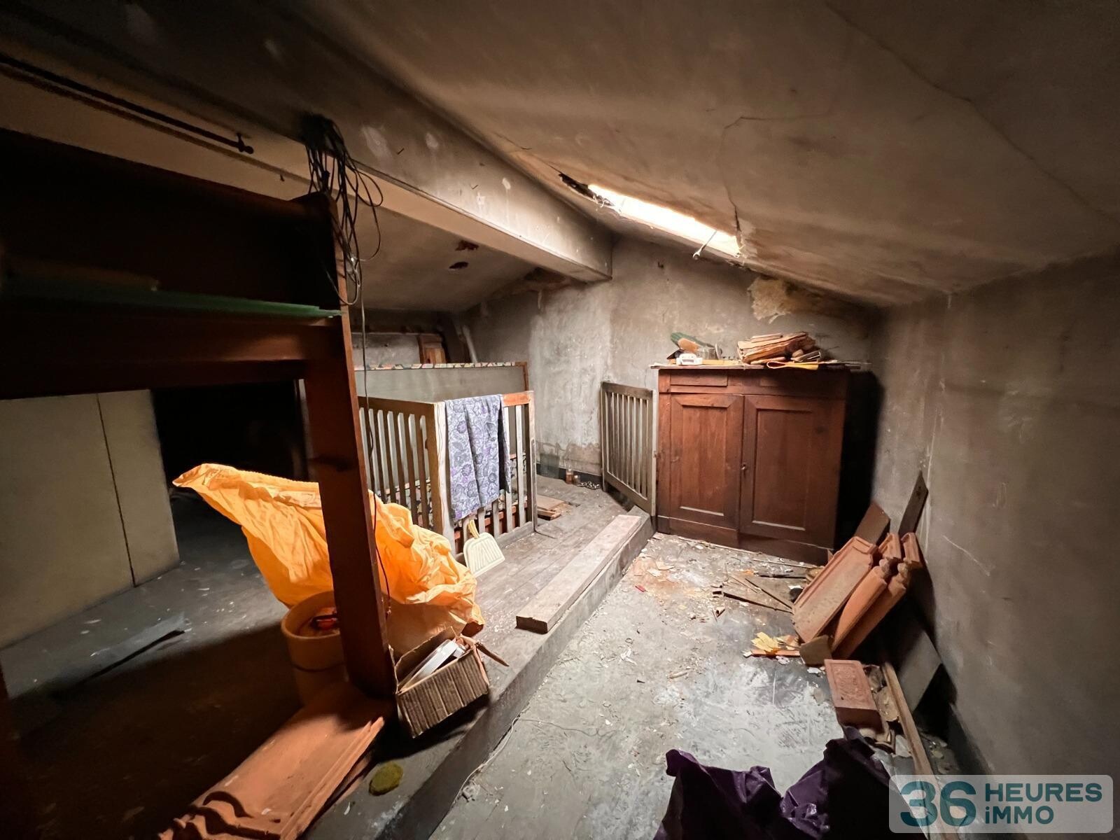 MAISON 7 PIECES . 4 CHS A RENOVER