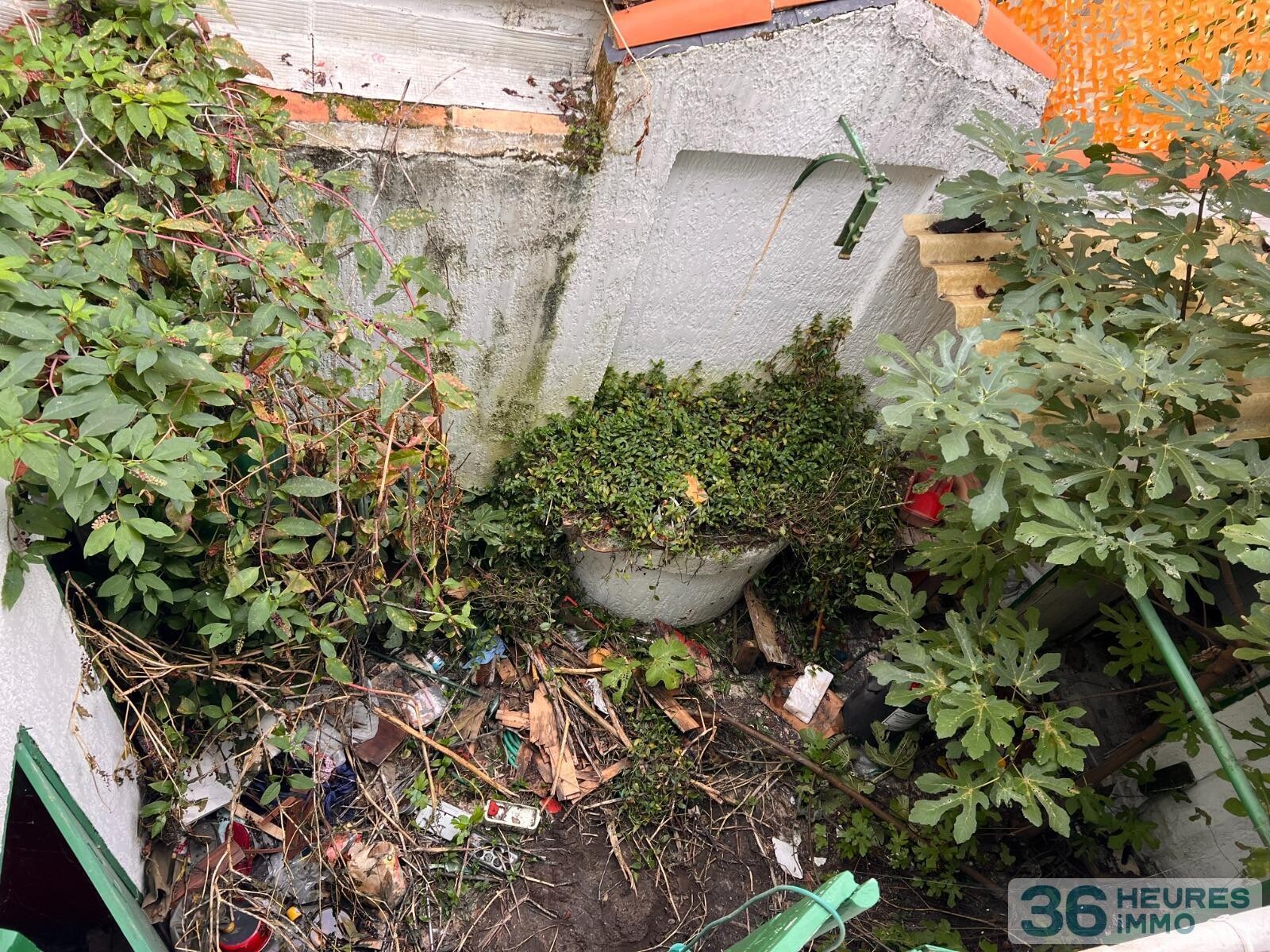 MAISON 7 PIECES . 4 CHS A RENOVER