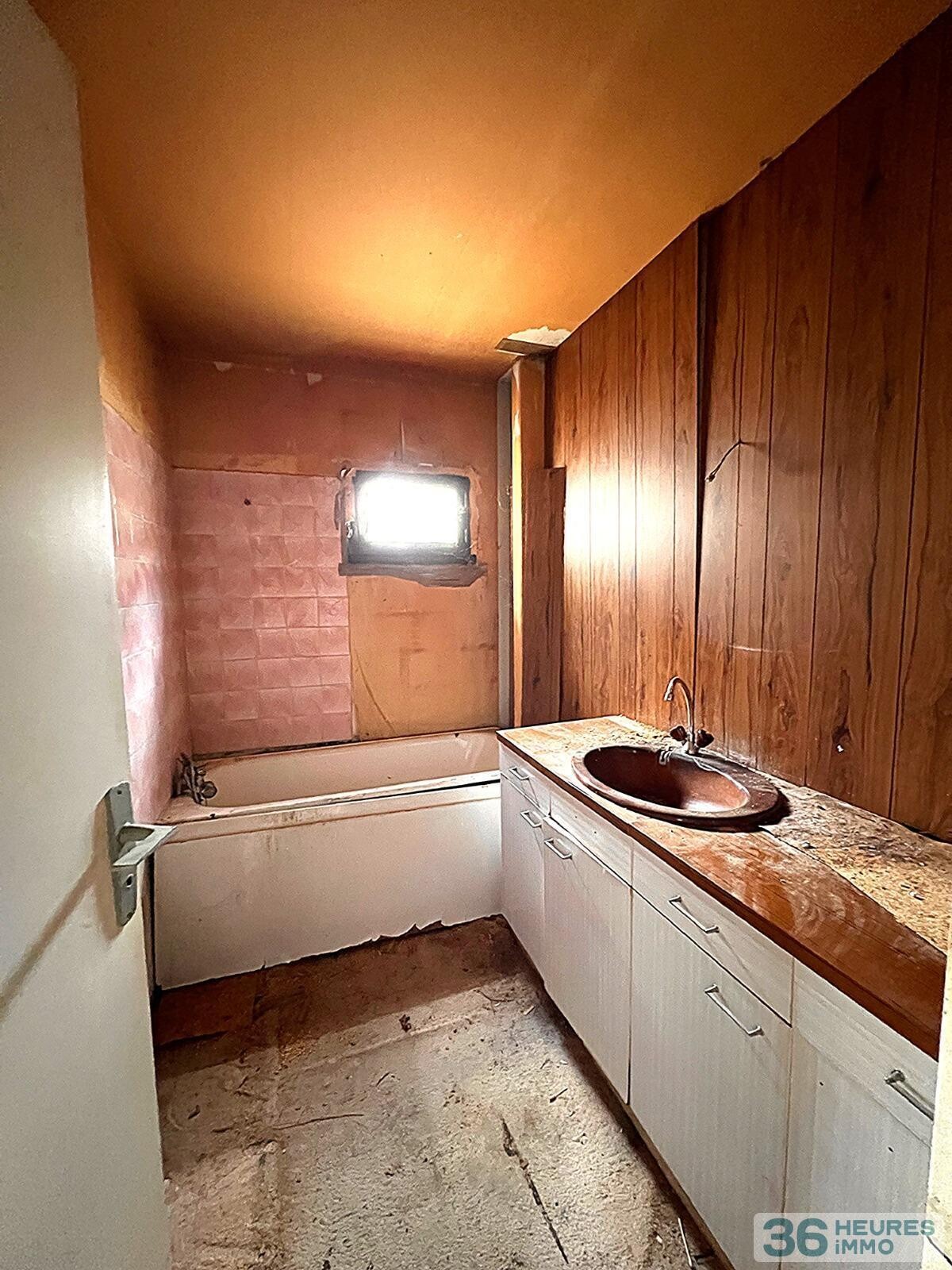 MAISON  T5 GARAGE ET JARDIN