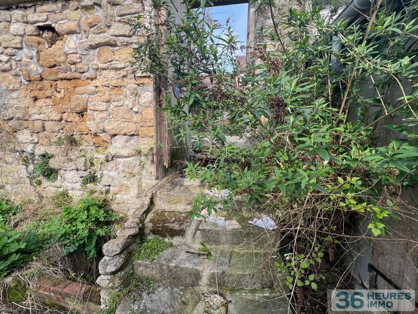 Maison à réhabiliter centre-ville Pontoise - vue imprenable