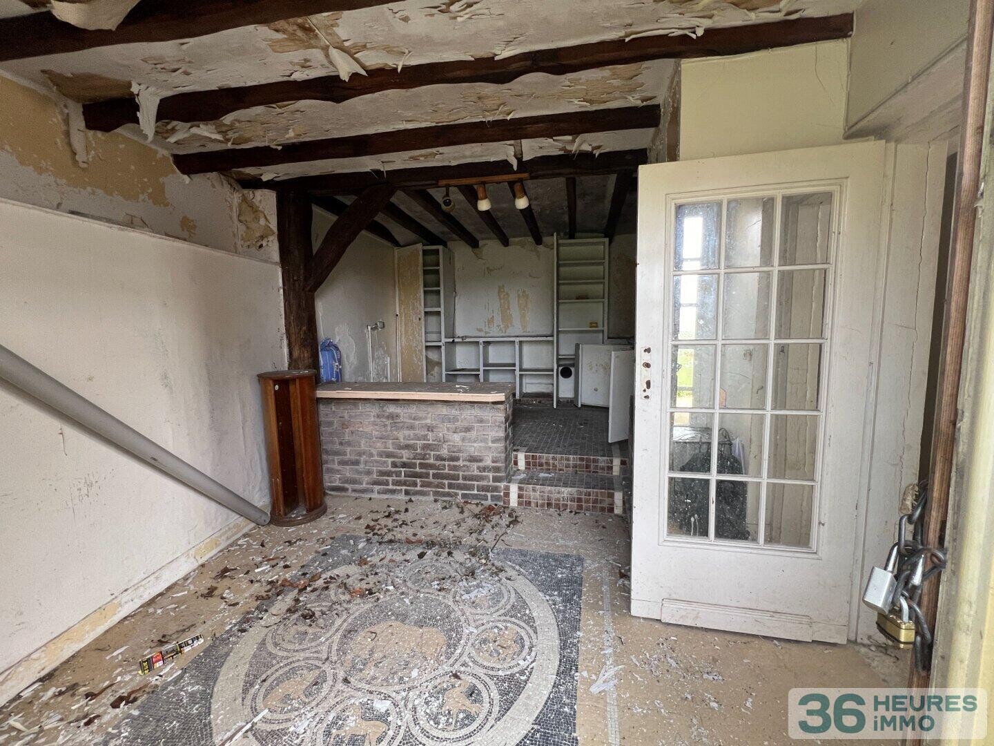 Maison à réhabiliter centre-ville Pontoise - vue imprenable