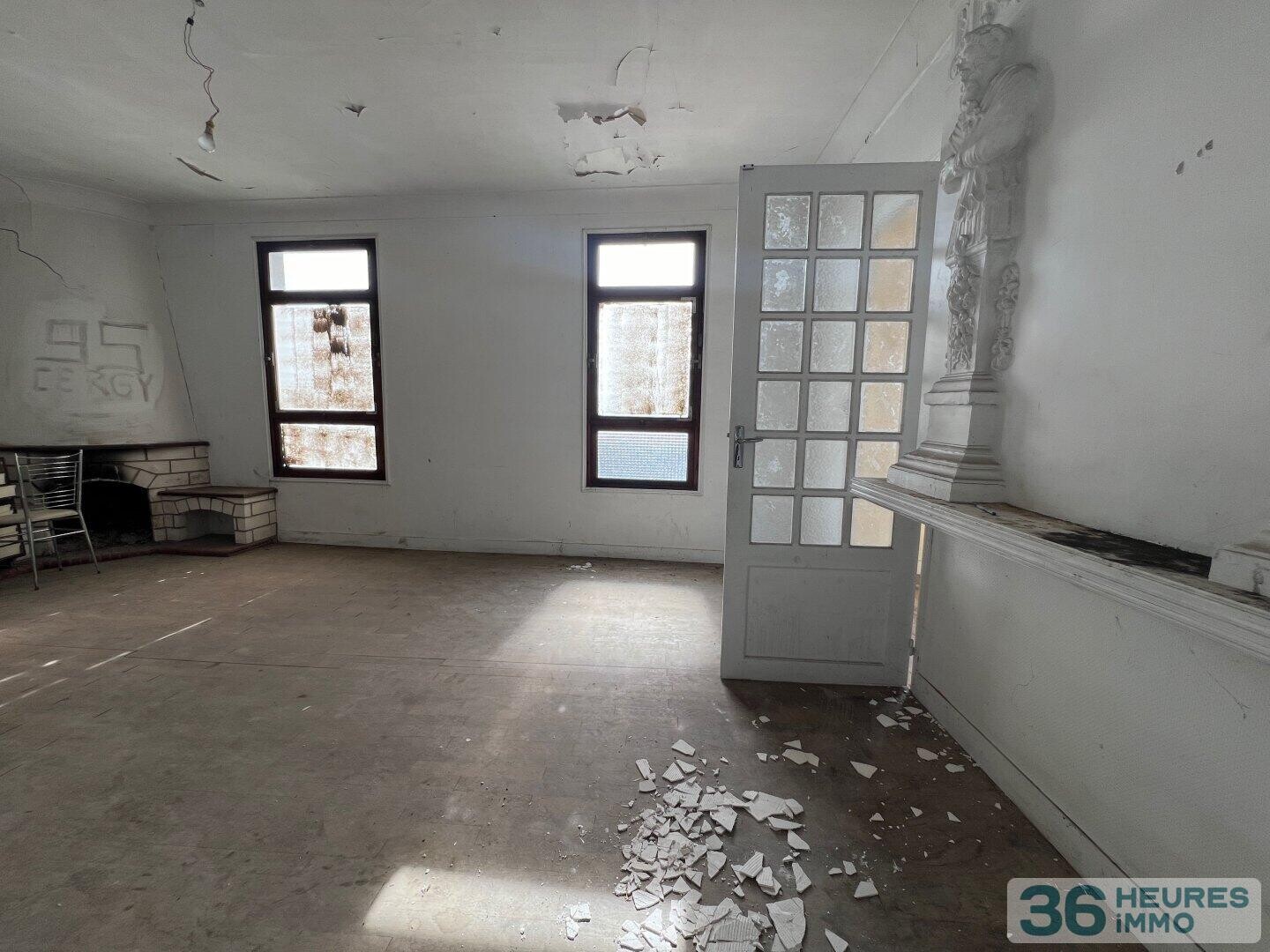 Maison à réhabiliter centre-ville Pontoise - vue imprenable