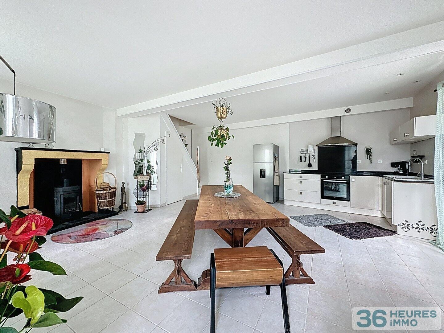 Maison de ville rénovée avec cour