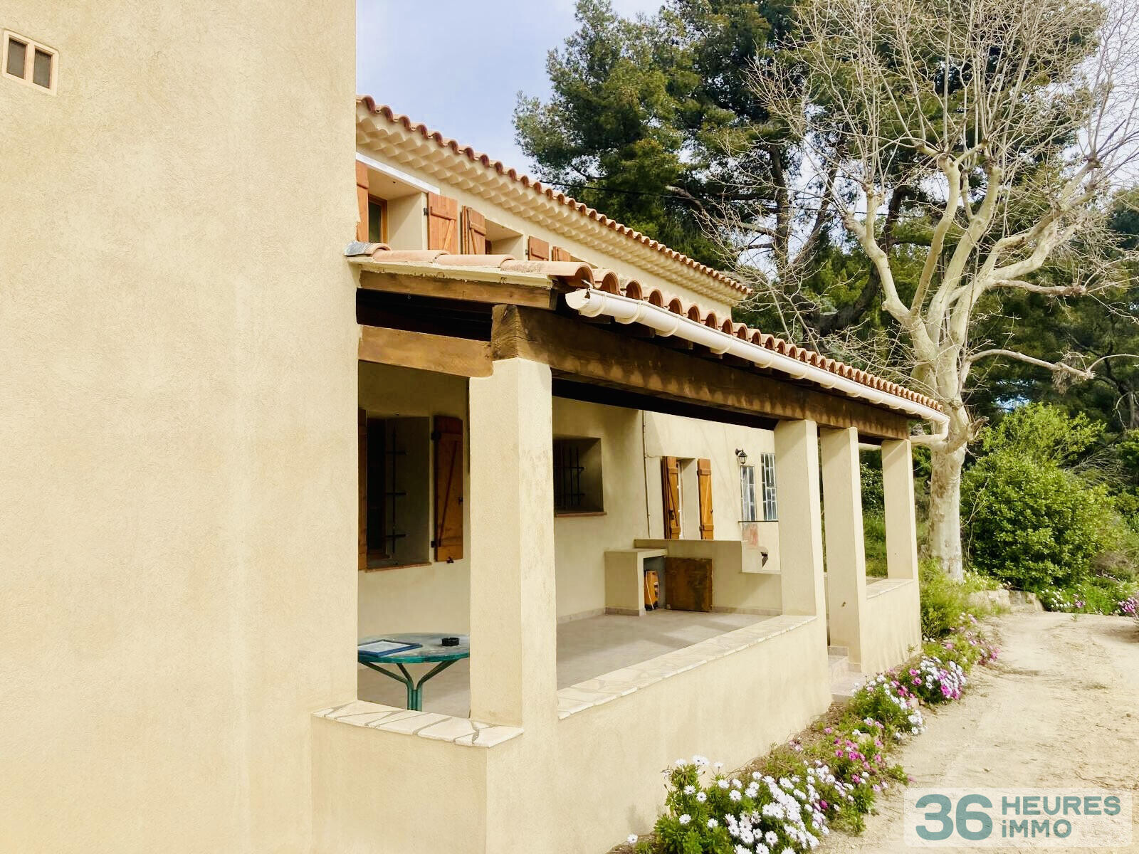 Maison à OLLIOULES 194m2 vue dégagée et aperçu mer
